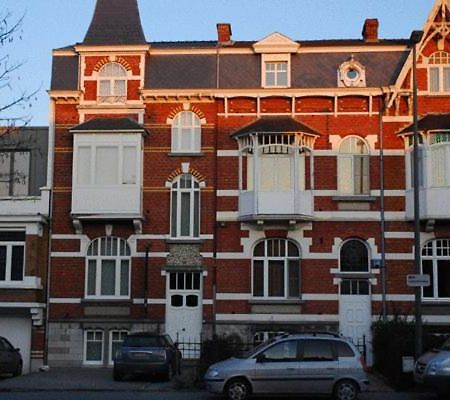 B&B Villa Des Roses Hasselt Exteriör bild